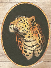 Charger l'image dans la galerie, Original Thread Painting - Leopard on Black Canvas 12*8”hoop