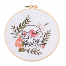 Cargar imagen en el visor de la galería, Skull & Flowers Hand Embroidery DIY Kit 20cm