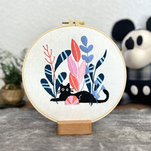 Load image into Gallery viewer, Cat Lover Embroidery DIY Kit 20cm