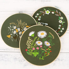 Load image into Gallery viewer, Small Flowers Hand Embroidery DIY Kit 20cm