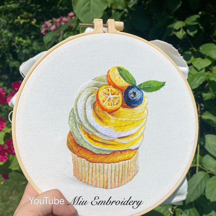 Fruity cupcake— realistic needle painting embroidery