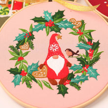 Cargar imagen en el visor de la galería, Merry Christmas Hand Embroidery DIY Kit 20cm
