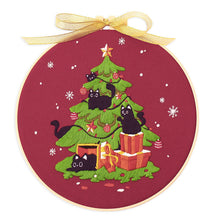 Cargar imagen en el visor de la galería, Merry Christmas Hand Embroidery DIY Kit 20cm
