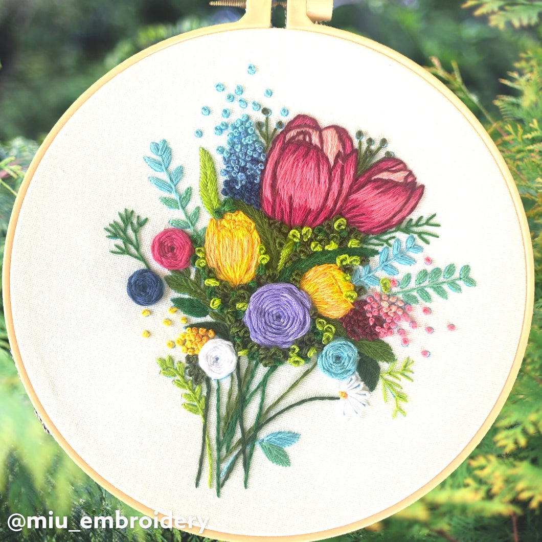 Hand Embroidered Hoop 8” - Tulips Bouquet