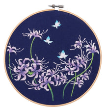 Charger l&#39;image dans la galerie, Purple Spider-Lily Hand Embroidery Kit 8”

