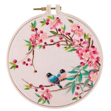 Cargar imagen en el visor de la galería, Kit completo de bordado a mano de flores y pájaros
