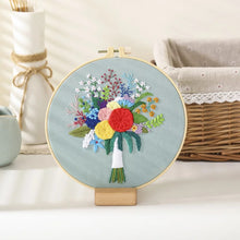 Charger l&#39;image dans la galerie, Modern Flower Bouquet DIY Hand Embroidery Kit 20cm
